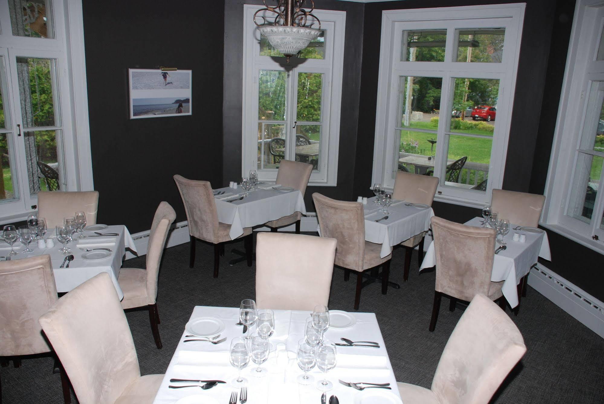 Chez Truchon Bistro-Auberge La Malbaie Eksteriør bilde
