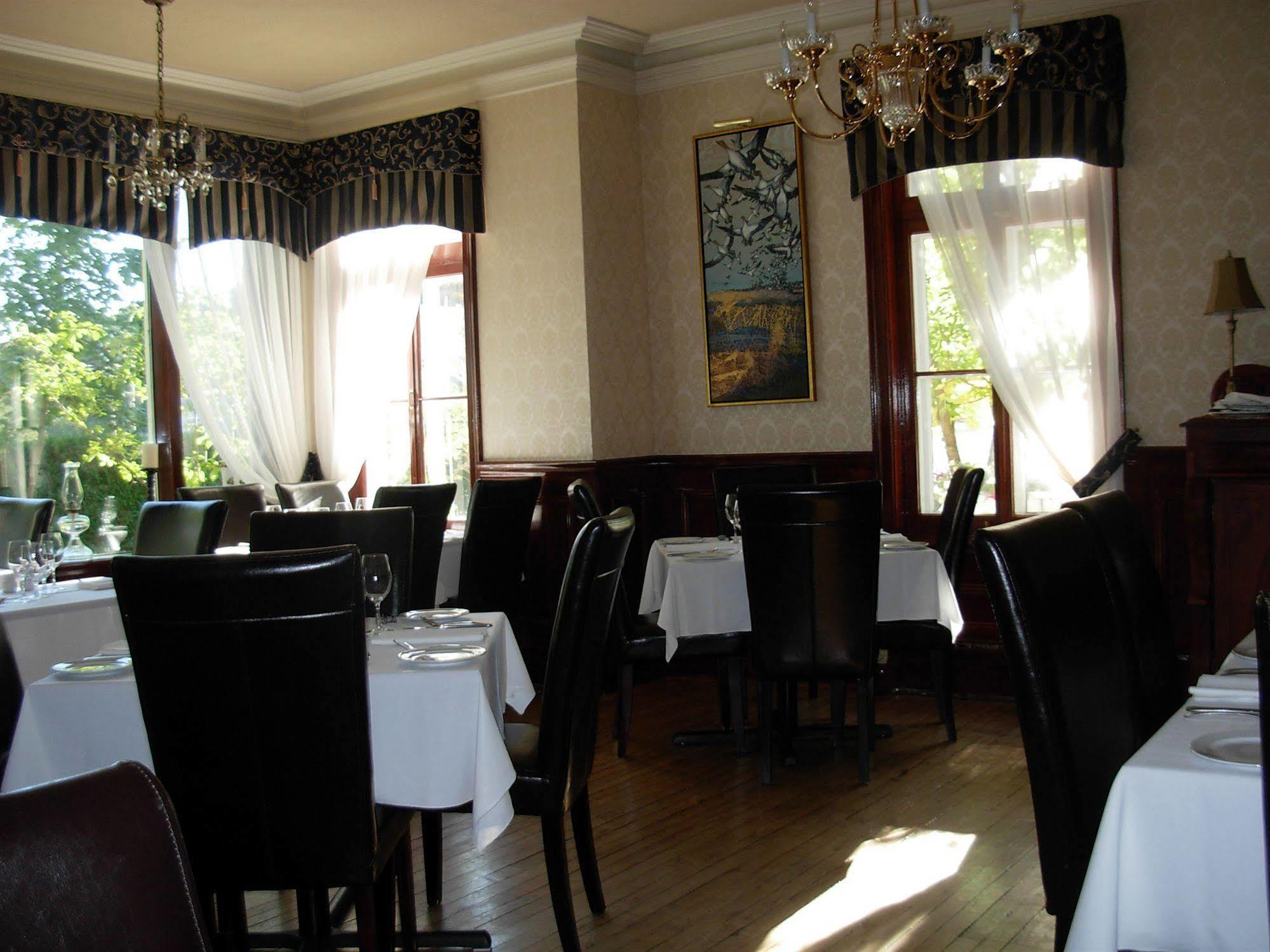 Chez Truchon Bistro-Auberge La Malbaie Eksteriør bilde